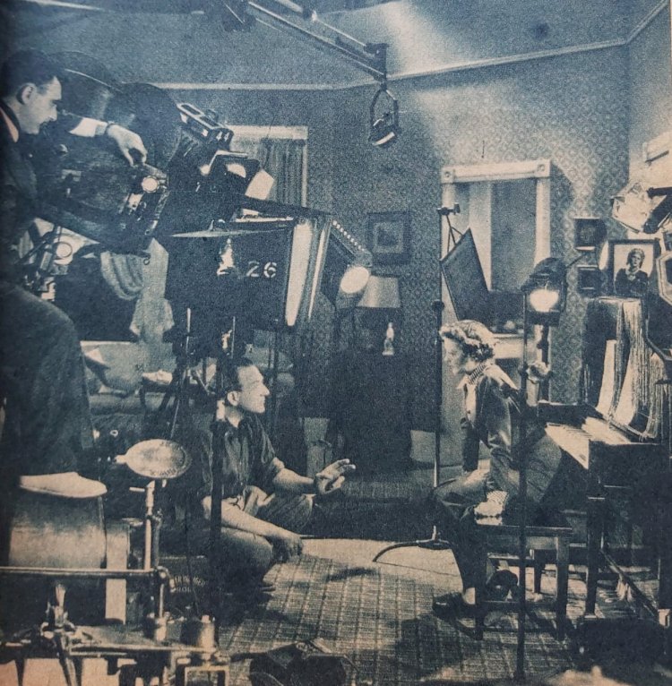 1937 - Fritz Lang, director vienense, dirigindo Sylvia Sidney