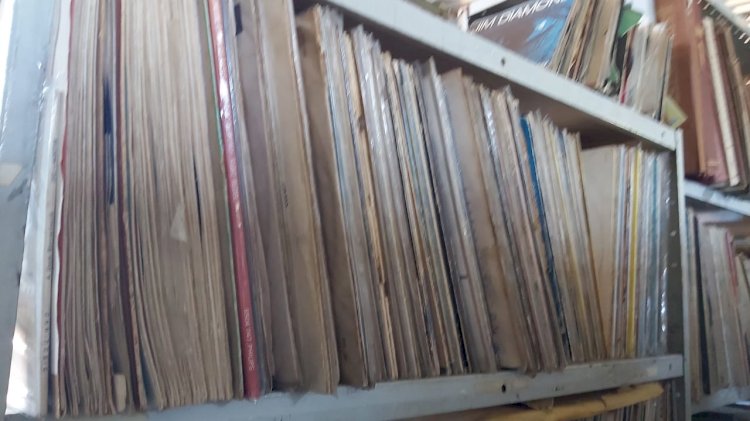 Vende-se Lote de 500 Vinil - Ideal para Abrir Sebo ou Colecionador