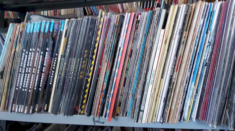 Vende-se Lote de 5 mil Gibis Usados e Raros - Ideal para Abrir Sebo ou Colecionador