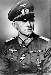 1946 - O Marechal de Campo alemão Alfred Jodl, enforcado por crimes de guerra em Nuremberg