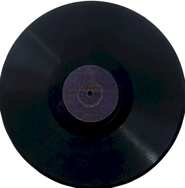 Disco Fox Trot Medley, Ivor Moreton, Dave Kaye, Gravado em 1937. Adquira pelo whats 11 912915070
